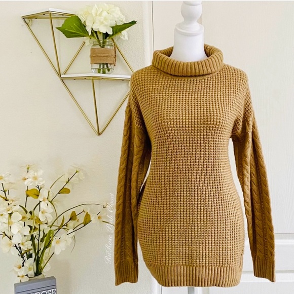 NWT Michael Kors Turtle Neck Pull Over Sweater - Picture 3 of 7